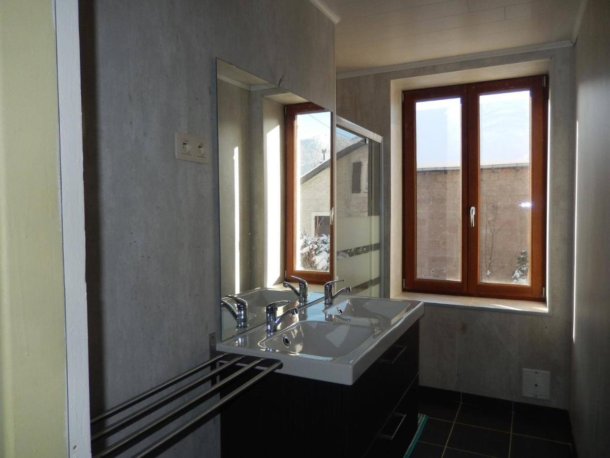 Au Pied Du Gazon Apartment แซงต์-มอริซ-ซูร์-โมแซล ภายนอก รูปภาพ